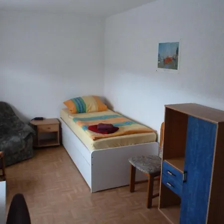 Monteurwohnung Eichenpark * Pottum